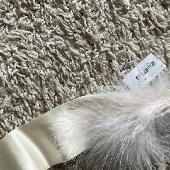 J.CREW COLLECTION SILK WEDDING SASH WITH FEATHER BOW. COLOR: IVORY. - Picture 4 of 6